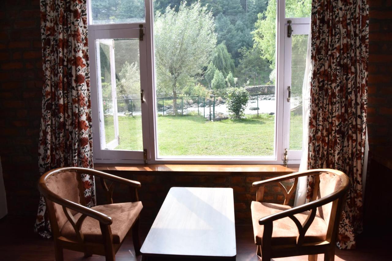 Hotel Lidder Palace Pahalgam Luaran gambar