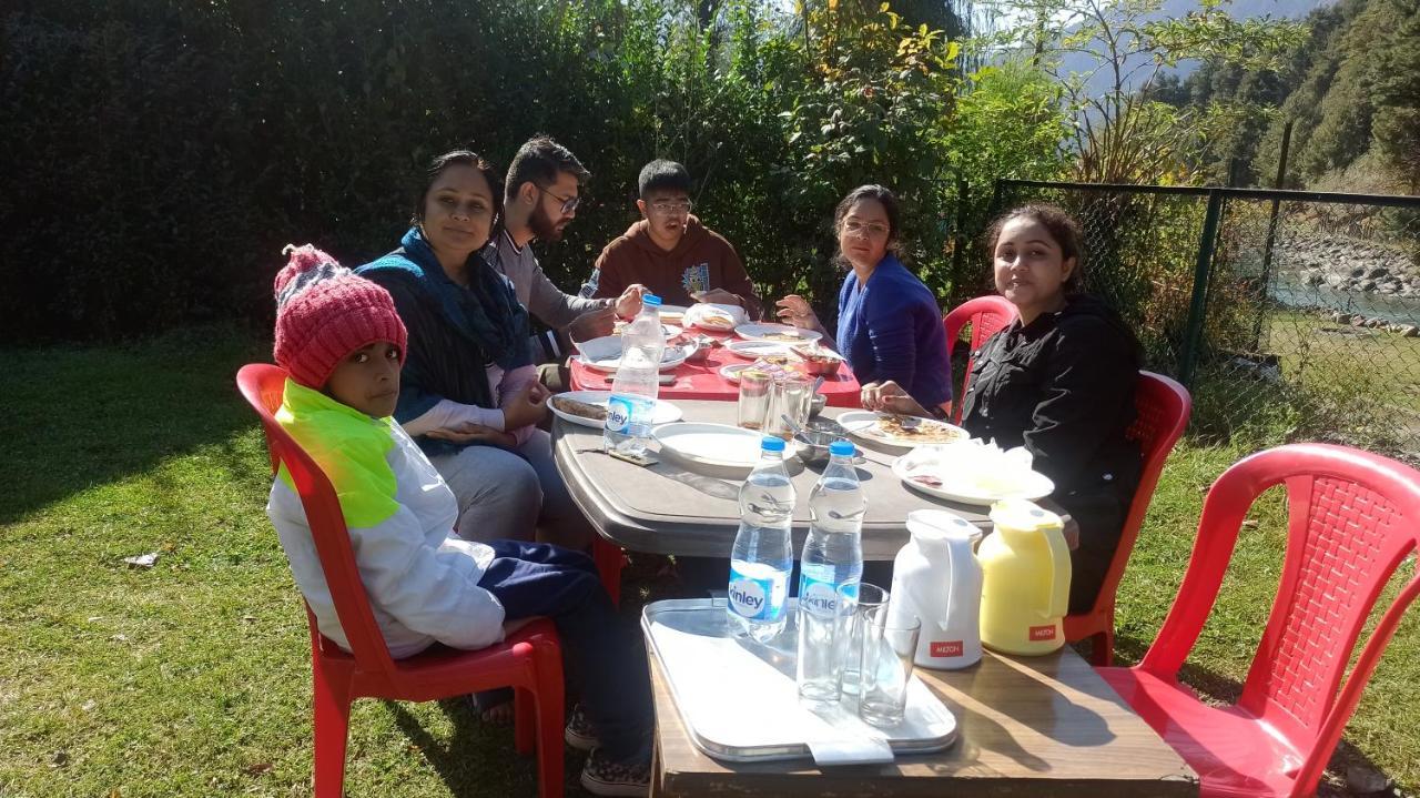 Hotel Lidder Palace Pahalgam Luaran gambar