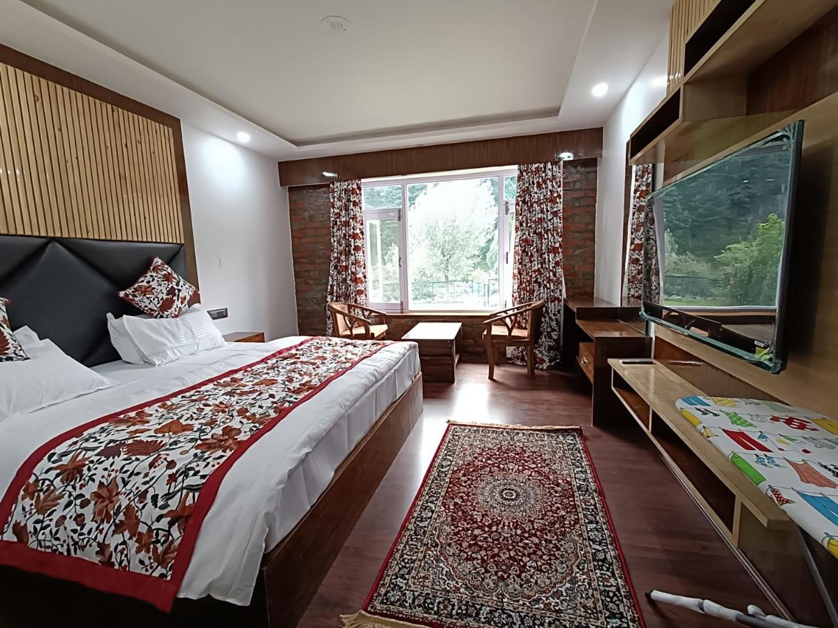 Hotel Lidder Palace Pahalgam Luaran gambar